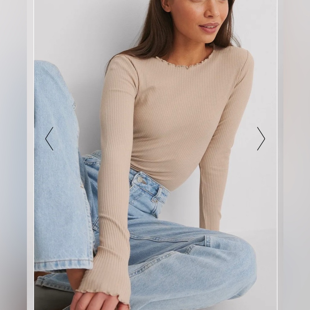 NA-KD beige lettuce edge long sleeve knit top xxs